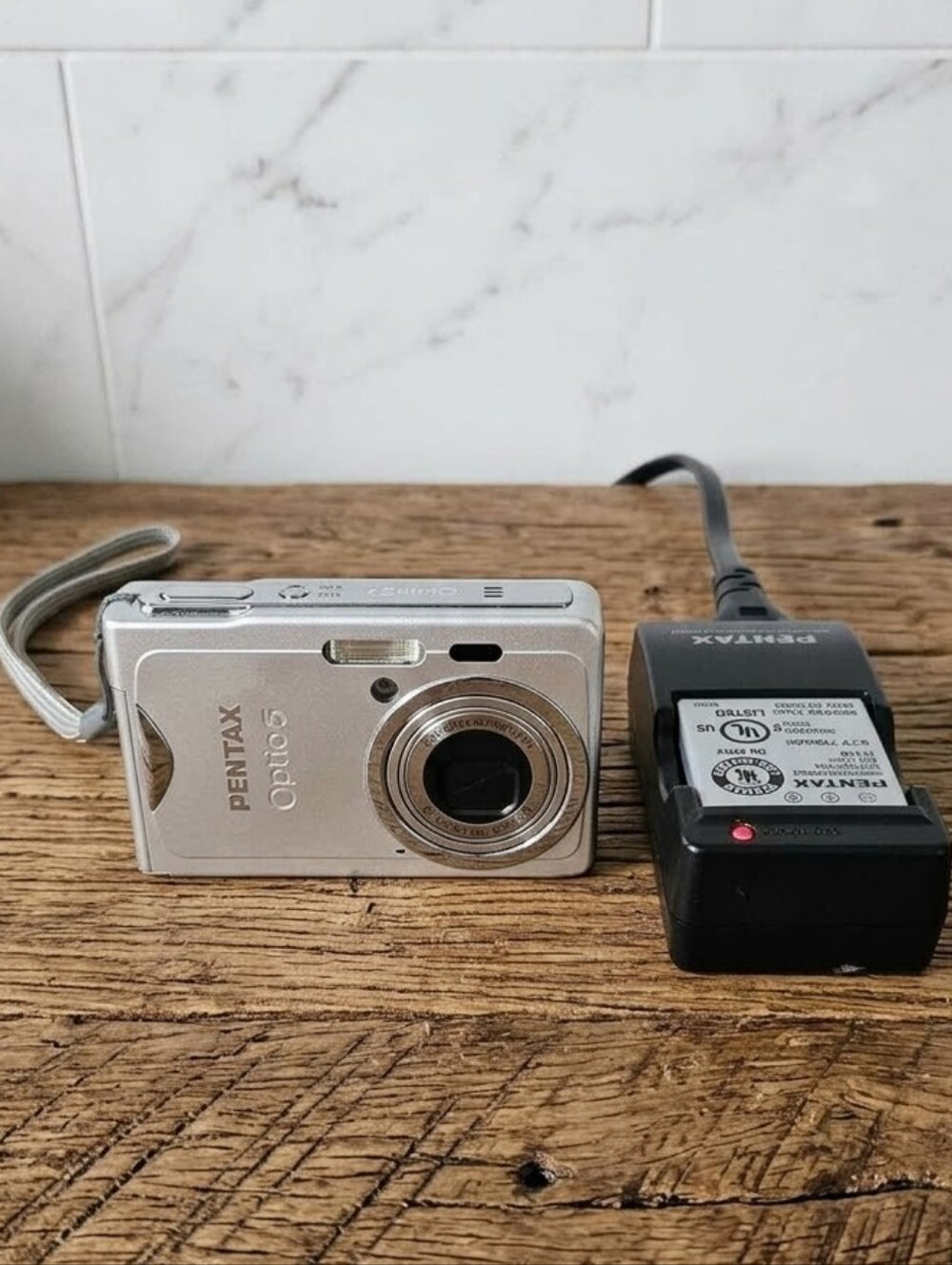 VTG Pentax Optio S7 Y2K Digital Camera Silver 7.0MP - TESTED